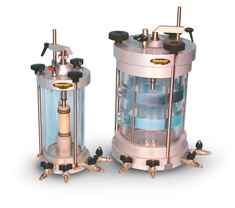 Triaxial cell, max specimen size Ø 70x140 mm